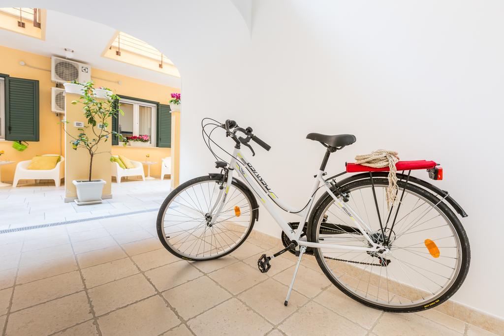 Aparthotel Isola Blu Taranto Exterior foto
